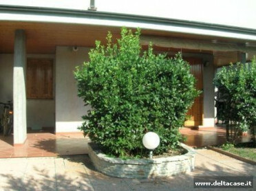  &raquo; VENDESI in Lido degli Estensi villa trilocale